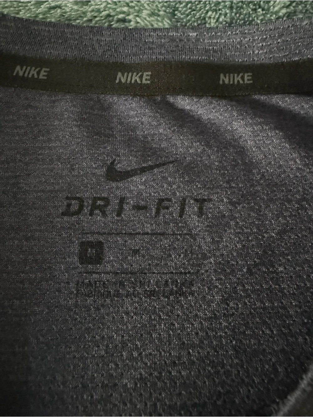 Nike Long Sleeve CCU Logo Tee Weightlifting Size Medium‎